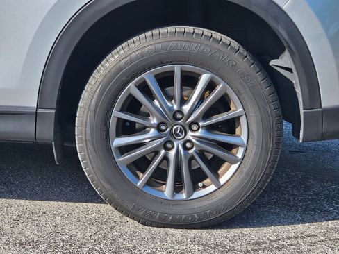 Used 2017 MAZDA CX-5 Touring FWD image 4