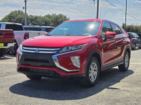 Used 2018 Mitsubishi Eclipse Cross ES image 2