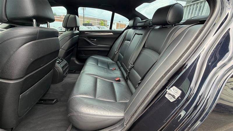 Used 2016 BMW 550i xDrive Sedan AWD/4WD image 48