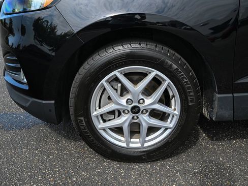 Certified 2024 Ford Edge SEL w/ Convenience Package AWD/4WD image 12