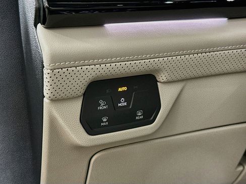New 2026 Volkswagen Atlas SEL Premium R-Line AWD/4WD image 10