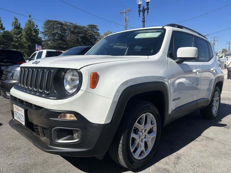 Used 2017 Jeep Renegade Latitude AWD/4WD image 1
