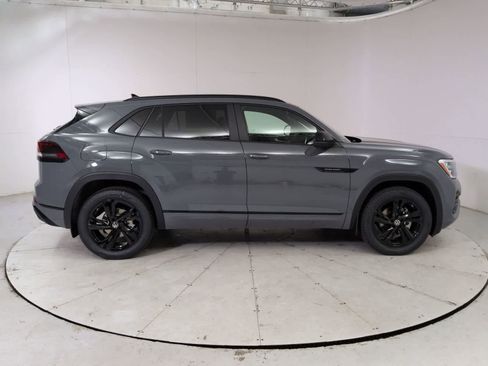 New 2026 Volkswagen Atlas Cross Sport SEL R-Line AWD/4WD image 7