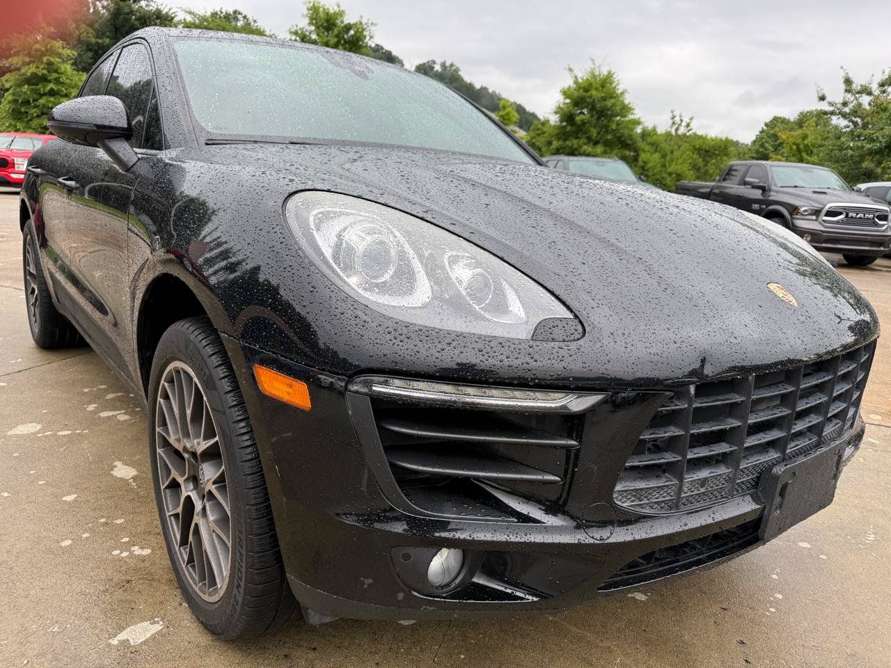 Used 2018 Porsche Macan AWD/4WD image 8
