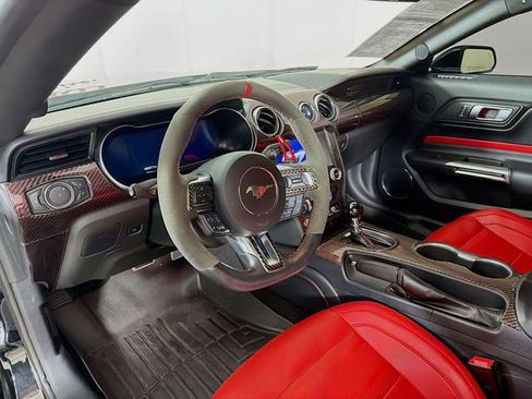 Used 2020 Ford Mustang GT Premium w/ GT Performance Package RWD image 10