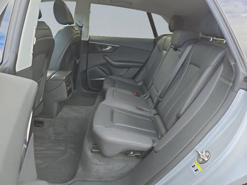 Used 2020 Audi Q8 Premium Plus image 19