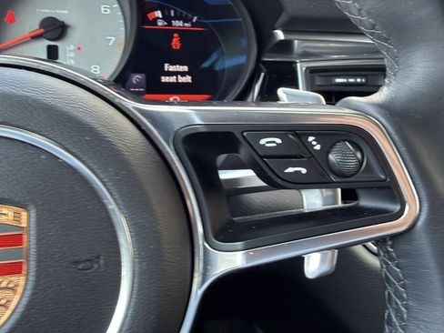 Used 2015 Porsche Macan S image 32