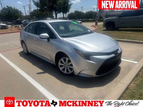 Used 2024 Toyota Corolla LE FWD image 1