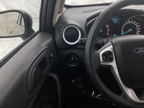 Used 2019 Ford Fiesta SE image 31