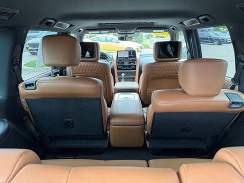 Used 2022 INFINITI QX80 Sensory w/ Cargo Package AWD/4WD image 12
