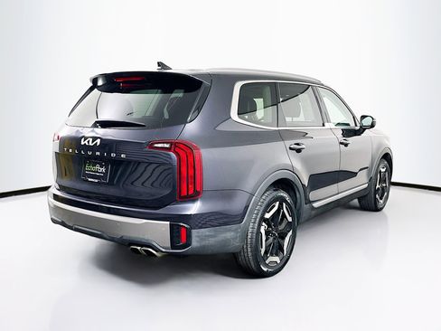 Used 2025 Kia Telluride S FWD image 9