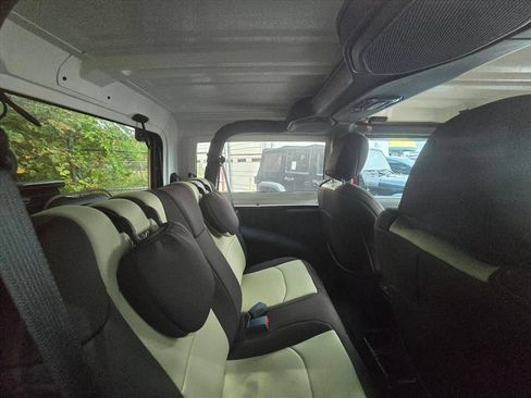 Used 2021 Jeep Wrangler Sport AWD/4WD image 6