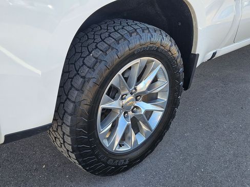 Used 2021 Chevrolet Silverado 1500 LTZ w/ LTZ Premium Package image 13