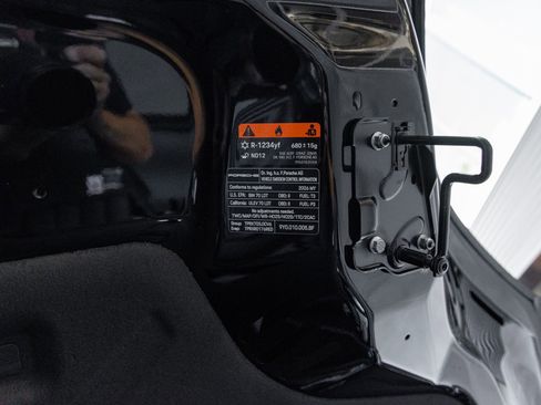 New 2026 Porsche Cayenne Coupe image 41