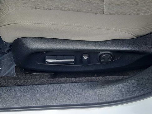 Certified 2023 Honda Accord EX image 19