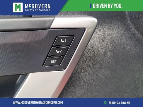 Used 2024 Toyota Tundra Platinum AWD/4WD image 14