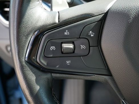 Used 2023 Chevrolet Bolt EUV Premier image 19