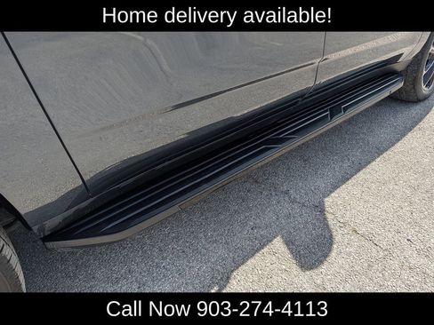 Used 2021 Chevrolet Suburban RST w/ Luxury Package RWD image 33