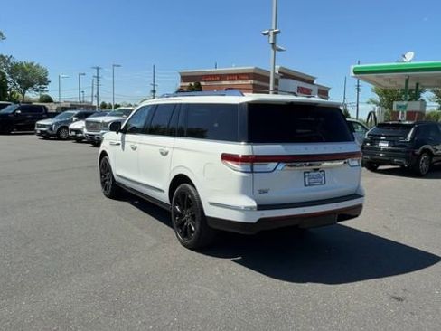 Used 2023 Lincoln Navigator L Reserve AWD/4WD image 6