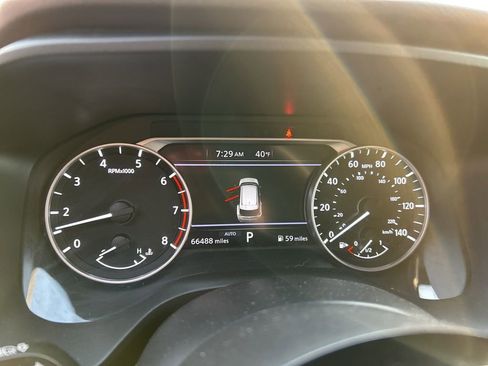 Used 2023 Nissan Rogue SV image 7