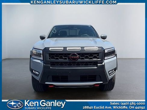 Used 2025 Nissan Frontier PRO-4X AWD/4WD image 8