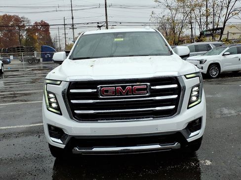 New 2026 GMC Yukon Elevation image 2