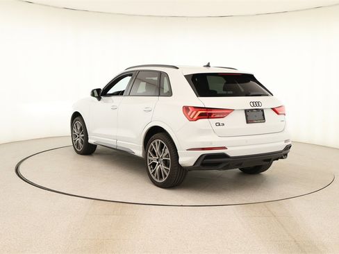 Certified 2025 Audi Q3 2.0T Premium Plus w/ Premium Plus Package image 4