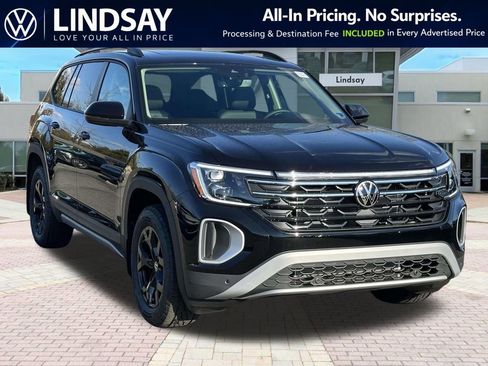 New 2026 Volkswagen Atlas Peak Edition AWD/4WD image 1