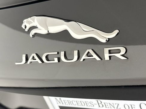 Used 2025 Jaguar F-PACE R-Dynamic S image 8