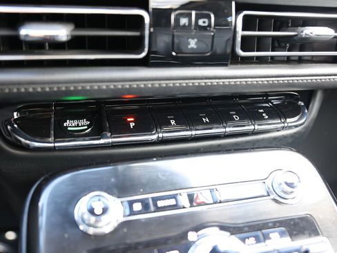 Used 2022 Lincoln Nautilus Reserve image 26