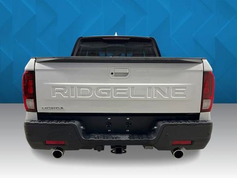 New 2026 Honda Ridgeline Black Edition image 4