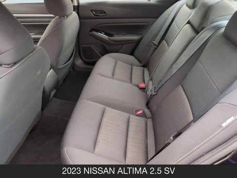 Used 2023 Nissan Altima 2.5 SV FWD image 16