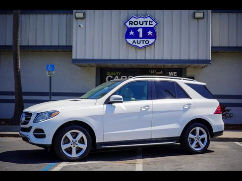 Used 2018 Mercedes-Benz GLE 350 w/ Premium 1 Package image 1