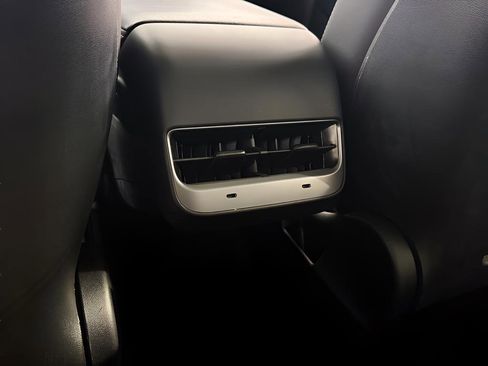 Used 2023 Tesla Model 3 Standard Range image 24