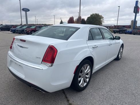 Used 2020 Chrysler 300 Limited image 3