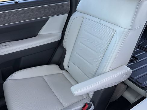 Used 2026 Hyundai Santa Fe Calligraphy image 20