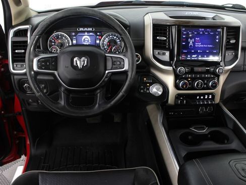 Used 2019 RAM 1500 Laramie AWD/4WD image 11