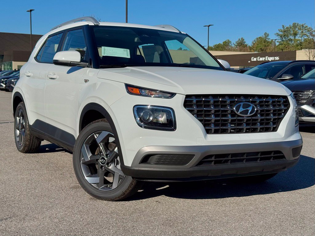 Certified 2026 Hyundai Venue SEL FWD image 1