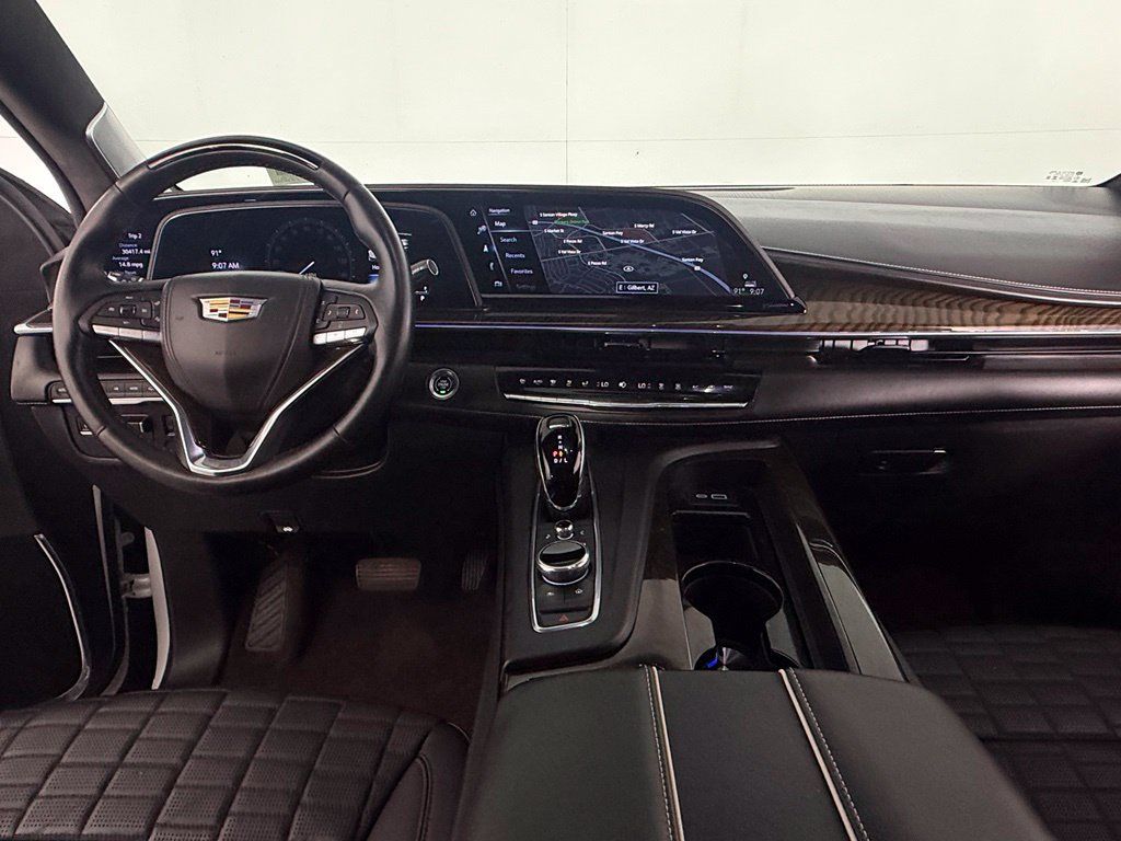Used 2024 Cadillac Escalade ESV Sport Platinum w/ LPO, ONYX Package AWD/4WD image 10