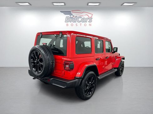 Used 2025 Jeep Wrangler Unlimited Sahara image 4