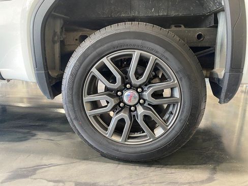 Used 2021 GMC Sierra 1500 AT4 w/ AT4 Value Package AWD/4WD image 11
