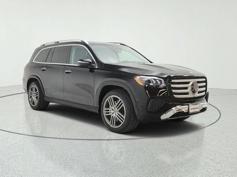 Certified 2026 Mercedes-Benz GLS 450 4MATIC image 3