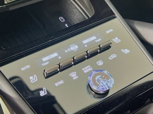 New 2026 Porsche Cayenne Turbo AWD/4WD image 18