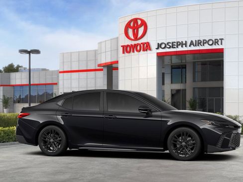 New 2026 Toyota Camry SE FWD image 29