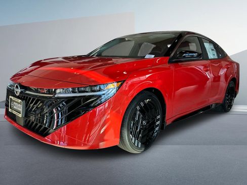 New 2026 Nissan Sentra SR w/ Floor Mat Package image 2