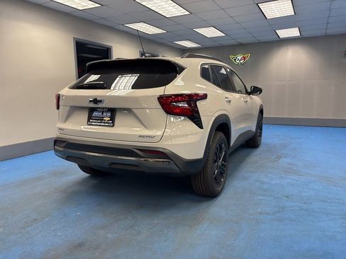 New 2026 Chevrolet Trax ACTIV w/ Driver Confidence Package FWD image 2