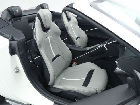 Certified 2024 Ferrari Roma Spider RWD image 23