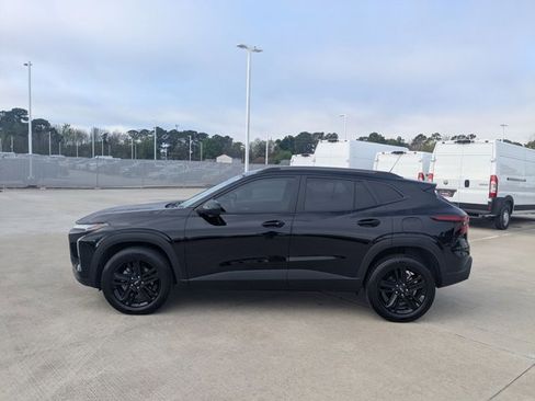 Used 2025 Chevrolet Trax ACTIV image 9