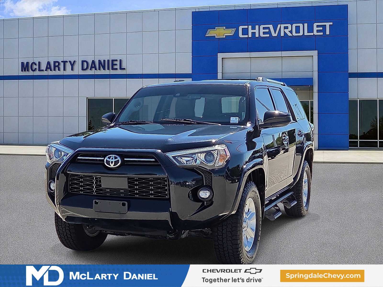 Used 2023 Toyota 4Runner SR5 AWD/4WD image 2