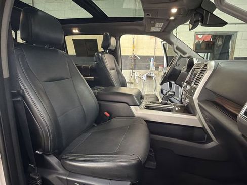 Used 2015 Ford F150 Lariat w/ Equipment Group 502A Luxury AWD/4WD image 26